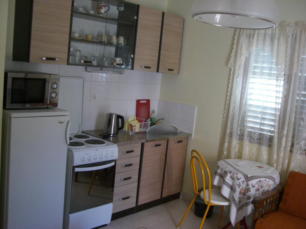 Apartments Anini Dvori Проманья Номер фото